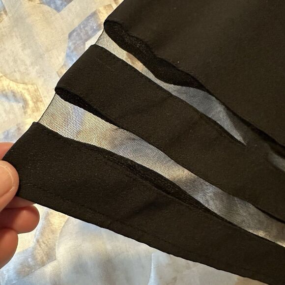 Mesh Stripe Bell Sleeve Black V Neck Top Size 2XL - Picture 3 of 8